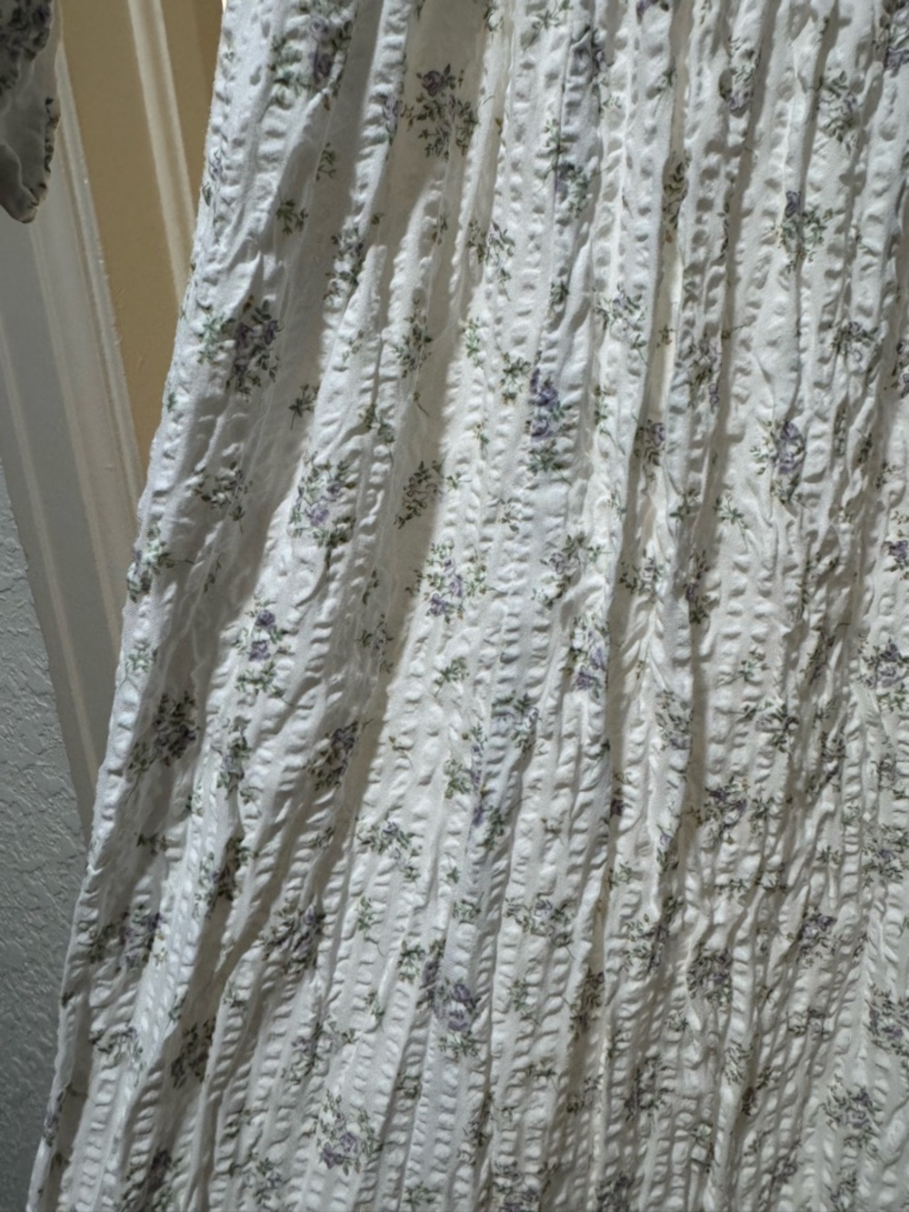 H&M White Smocked Puff-Sleeve Midi Dress - Picture 2 of 3